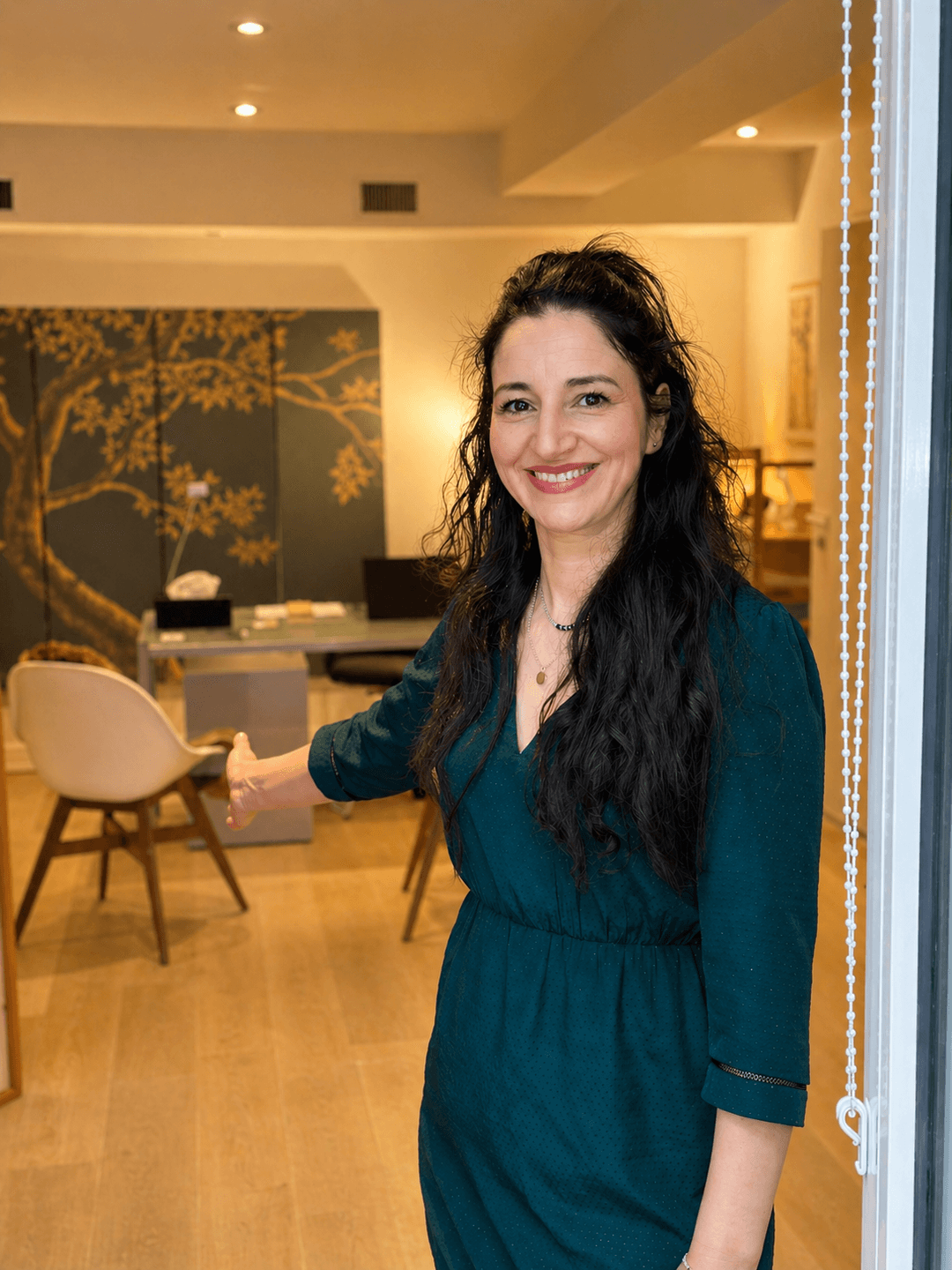 Anissa Deroubaix, nutritionniste fonctionnelle, dans son cabinet à Nyon